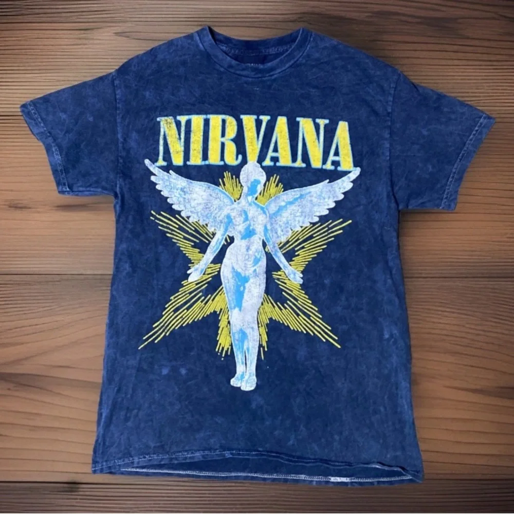 Nirvana In Utero Concert Tour With City List Shirt Sz.M Grunge Punk Modern Retro - Picture 2 of 7